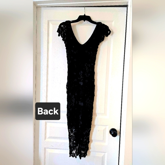 Elegant Black Beaded & Lace Dress - Picture 2 of 13